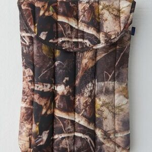BAGGU: Photo Forest Puffy Laptop Sleeve🪾